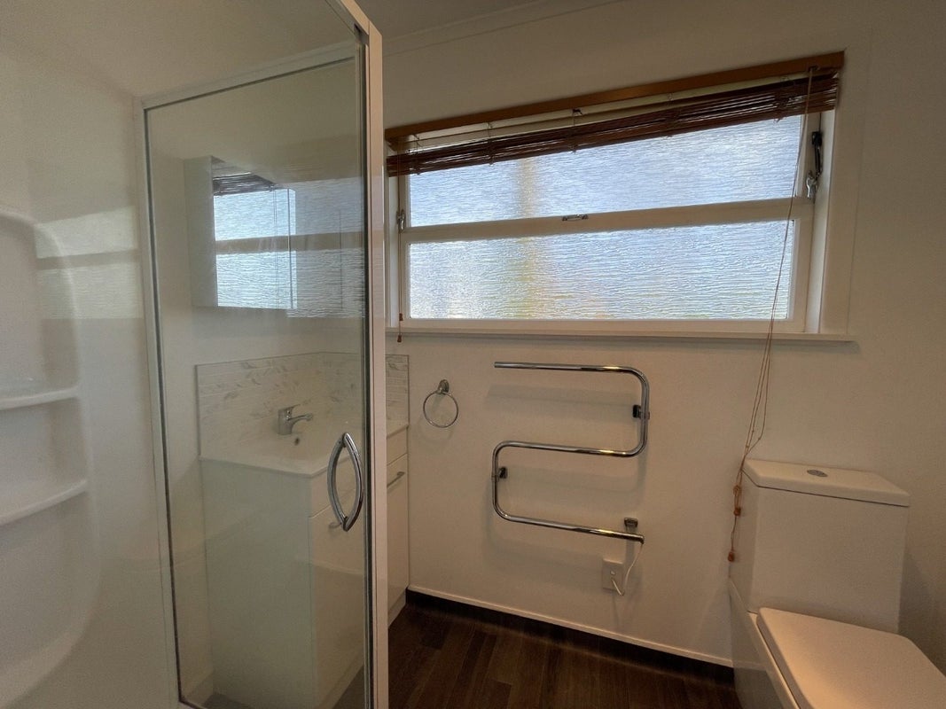 2 Bennett Place, Onekawa, Napier - Carousel 20