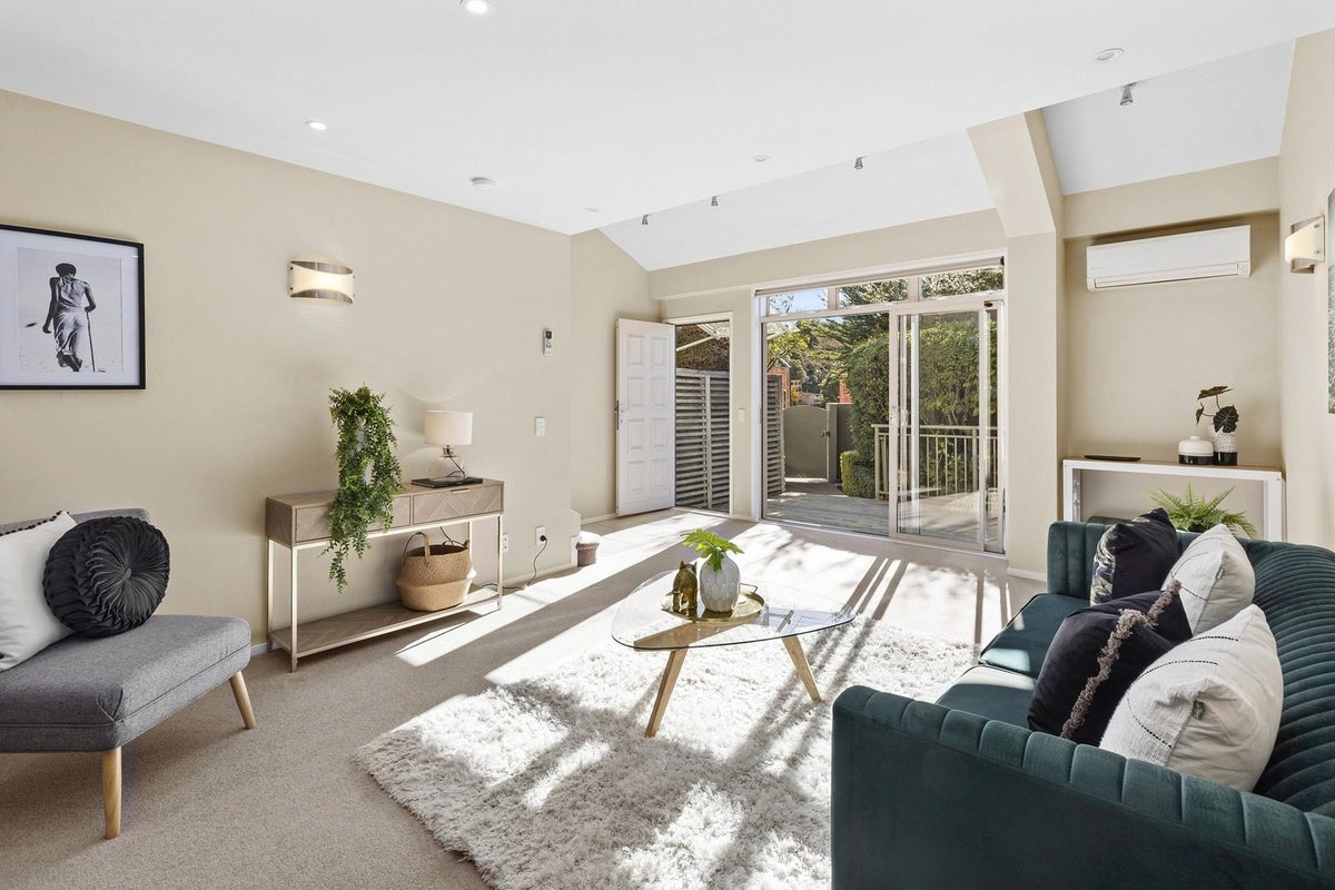 3A Allington Road, Karori, Wellington - Carousel 1
