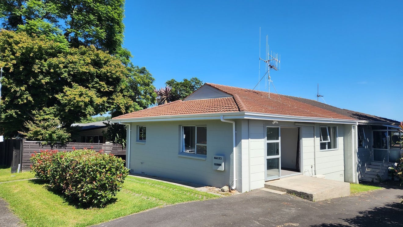 27 Jonathon Street, Brookfield, Tauranga - Carousel 1