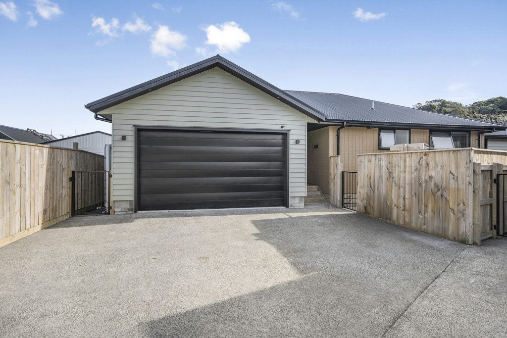 3/5 Westminster Road, Wainuiomata, Lower Hutt - Carousel 16
