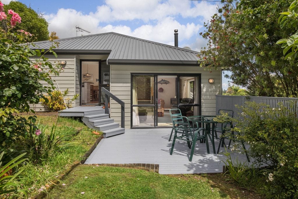 612 Augustus Street North, Thames - Carousel 2