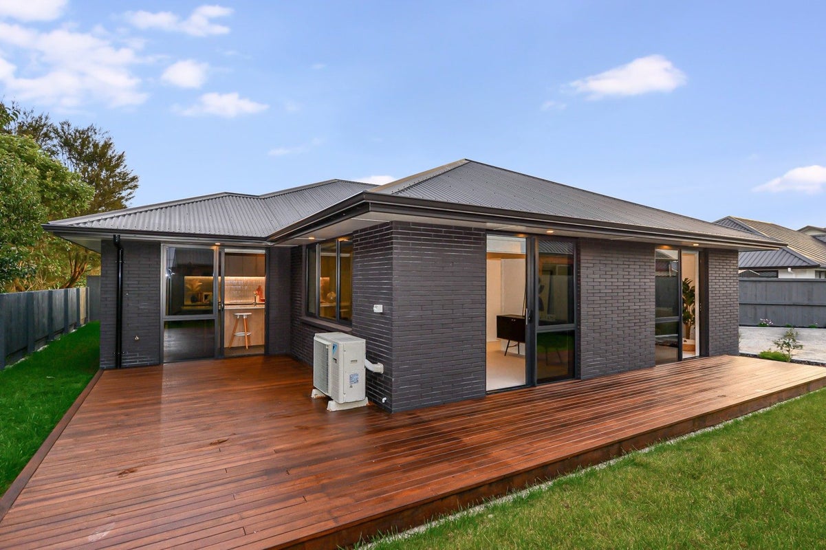 18 Tekapo Road, Baverstock, Hamilton - Carousel 3