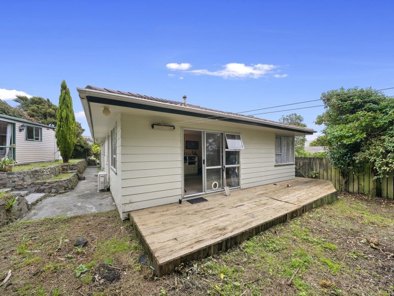 16 Buccaneer Place, Grenada Village, Wellington - Carousel 1