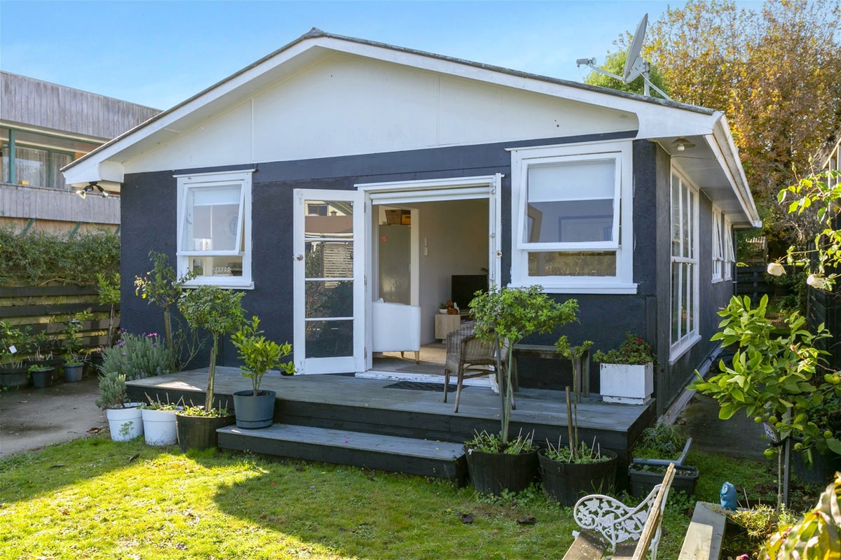 25 Rotokawa Street, Taupo, Taupo - Carousel 1