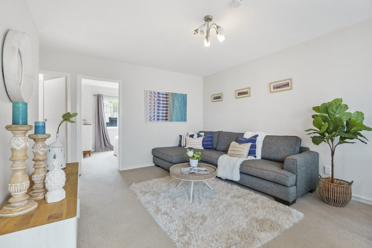 1/70 Gowing Drive, Meadowbank, Auckland - Carousel 2
