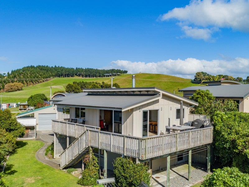 62 Harper Road, Waimarama, Havelock North - Carousel 1