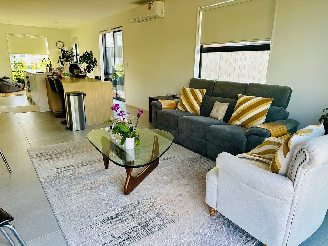 54 Waituarua Drive, Takanini, Auckland - Carousel 2