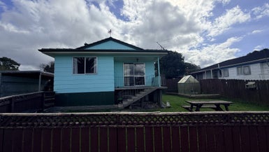 1/12 Dalmatia Place, Henderson, Auckland - Carousel 1