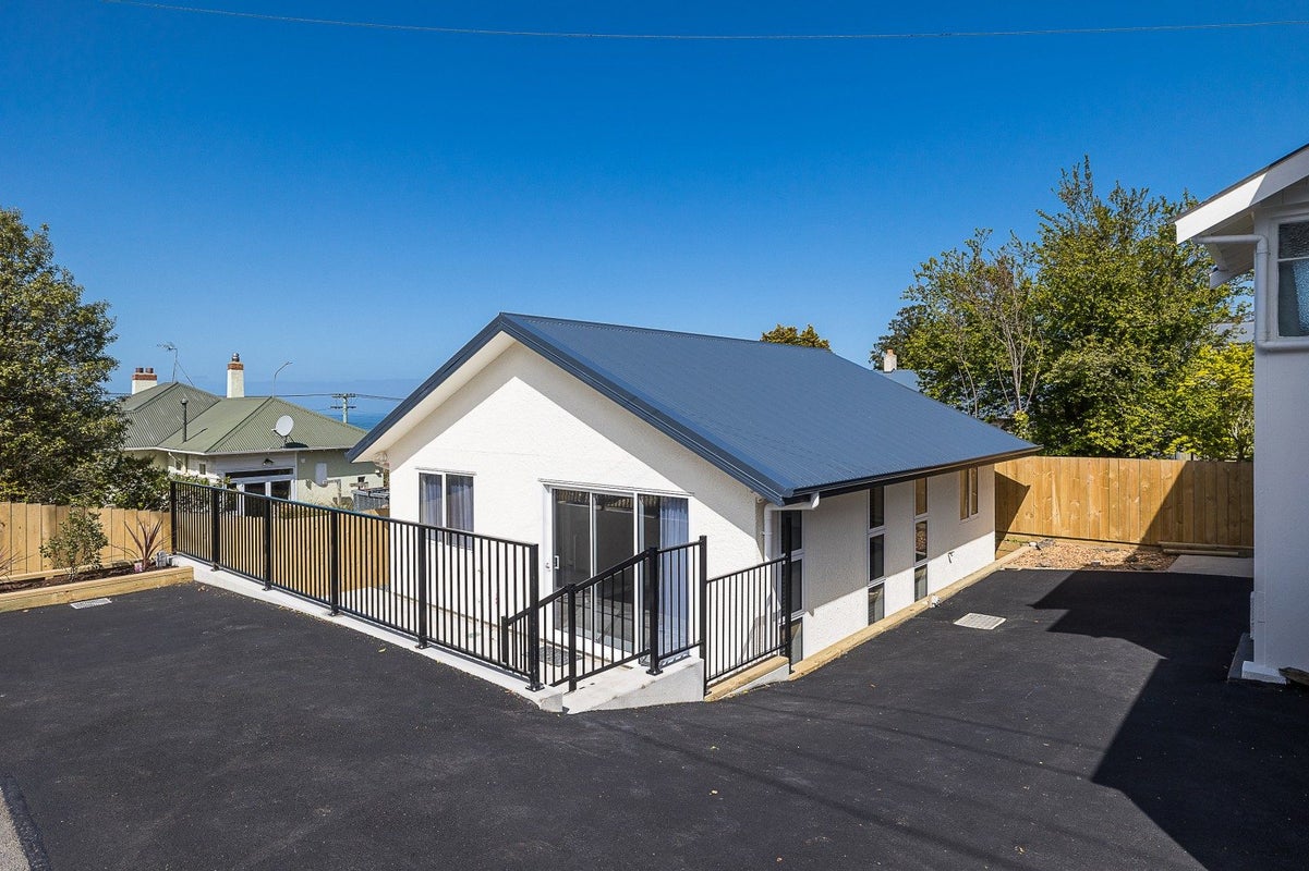 55 Havelock Street, Mornington, Dunedin - Carousel 1