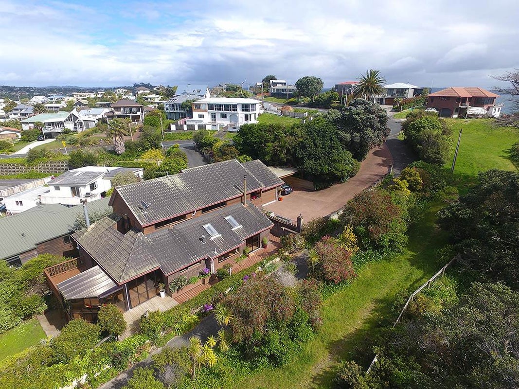 77 Swann Beach Road, Stanmore Bay, Whangaparaoa - Carousel 2