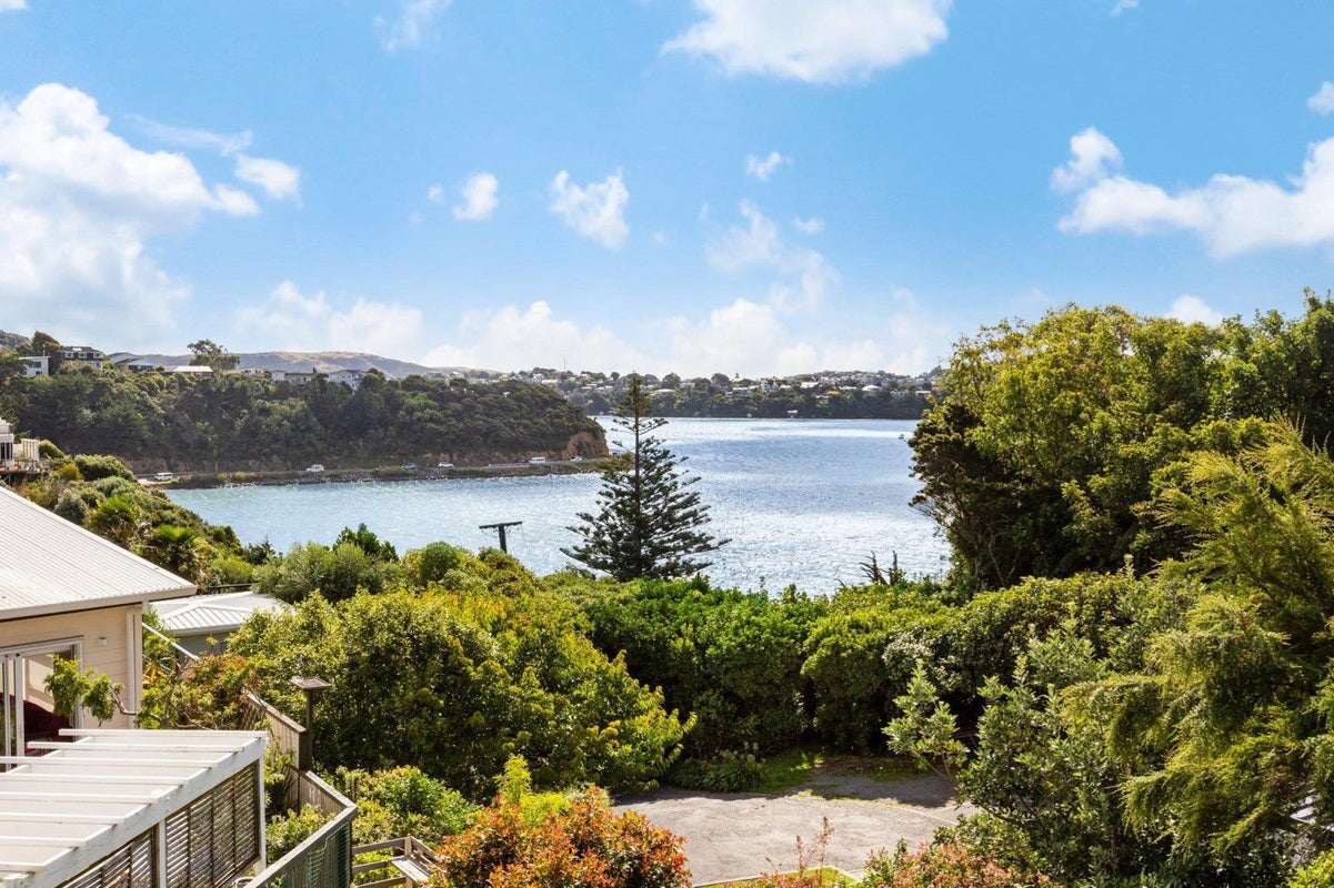 22 The Layline, Whitby, Porirua - Carousel 2