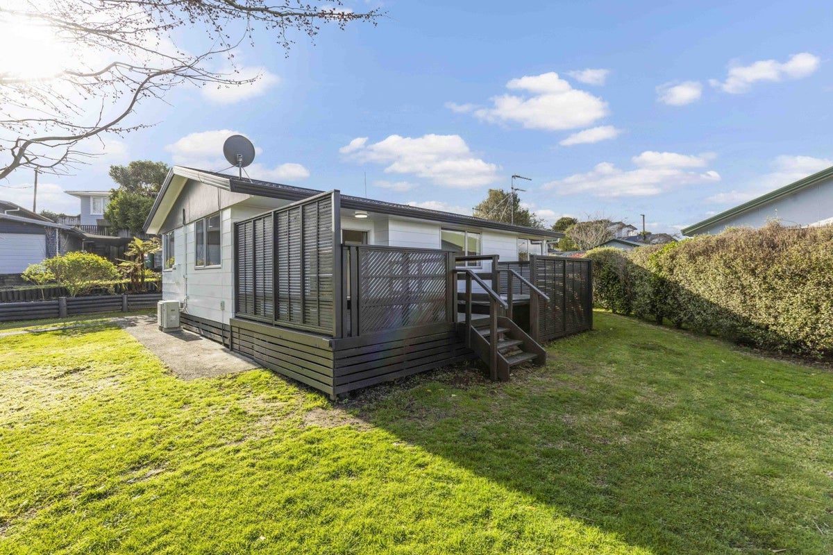 40D Gibson Road, Dinsdale, Hamilton - Carousel 17