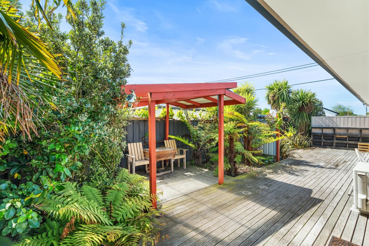 64 Cuffs Road, Wainoni, Christchurch - Carousel 23