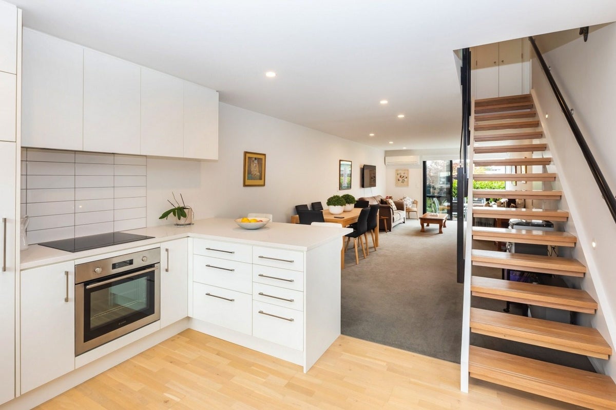 3/136 Sherborne Street, St Albans, Christchurch - Carousel 1