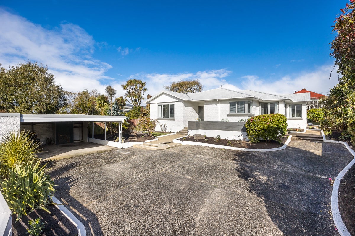 33 Crosby Street, Mornington, Dunedin - Carousel 1