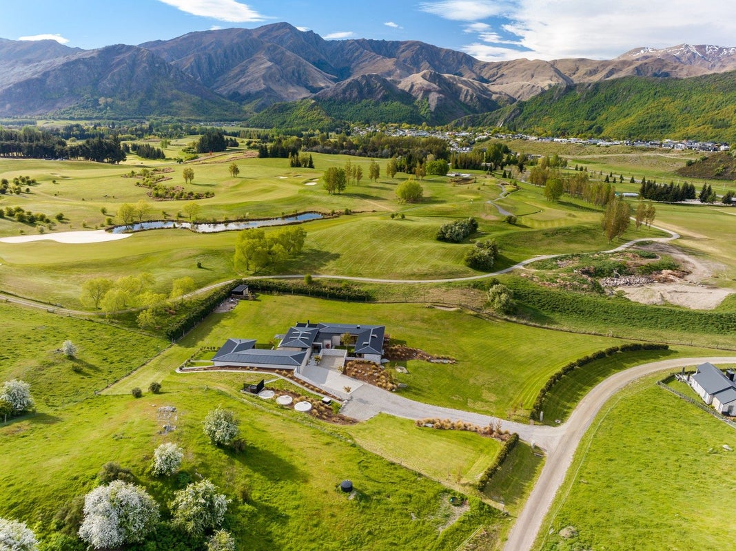214 Mcdonnell Road, Queenstown - Carousel 30