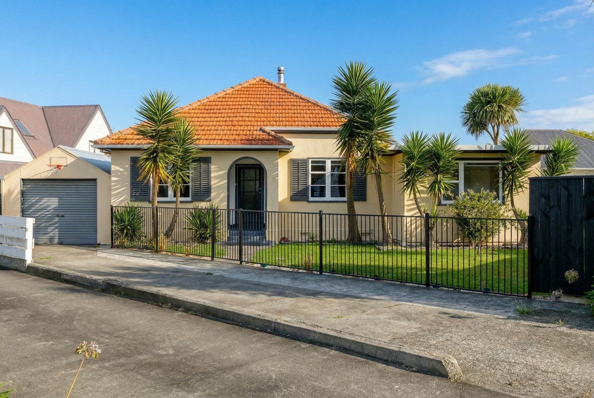7A Nathan Place, West End, Palmerston North - Carousel 2