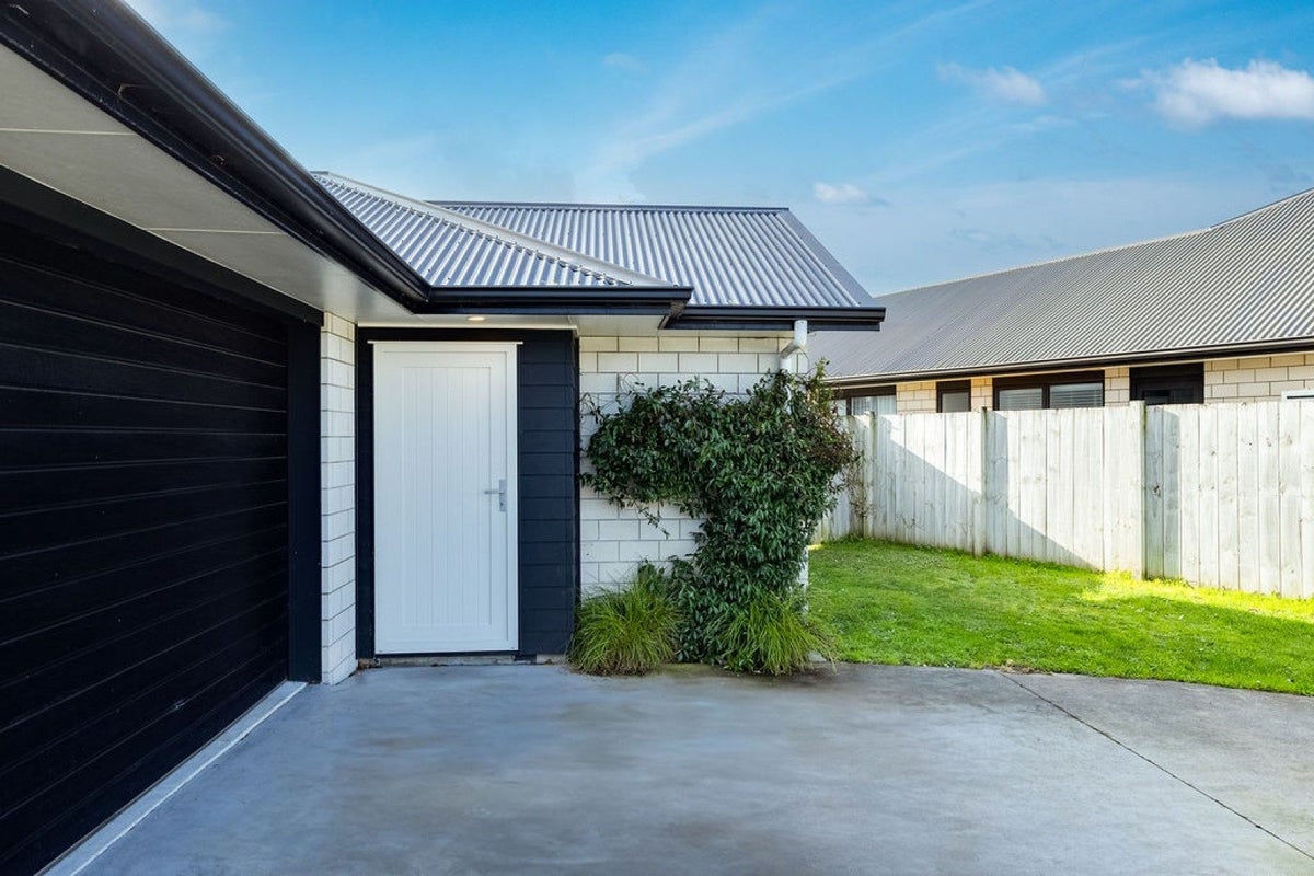 10 Oolong Court, Huntington, Hamilton - Carousel 2