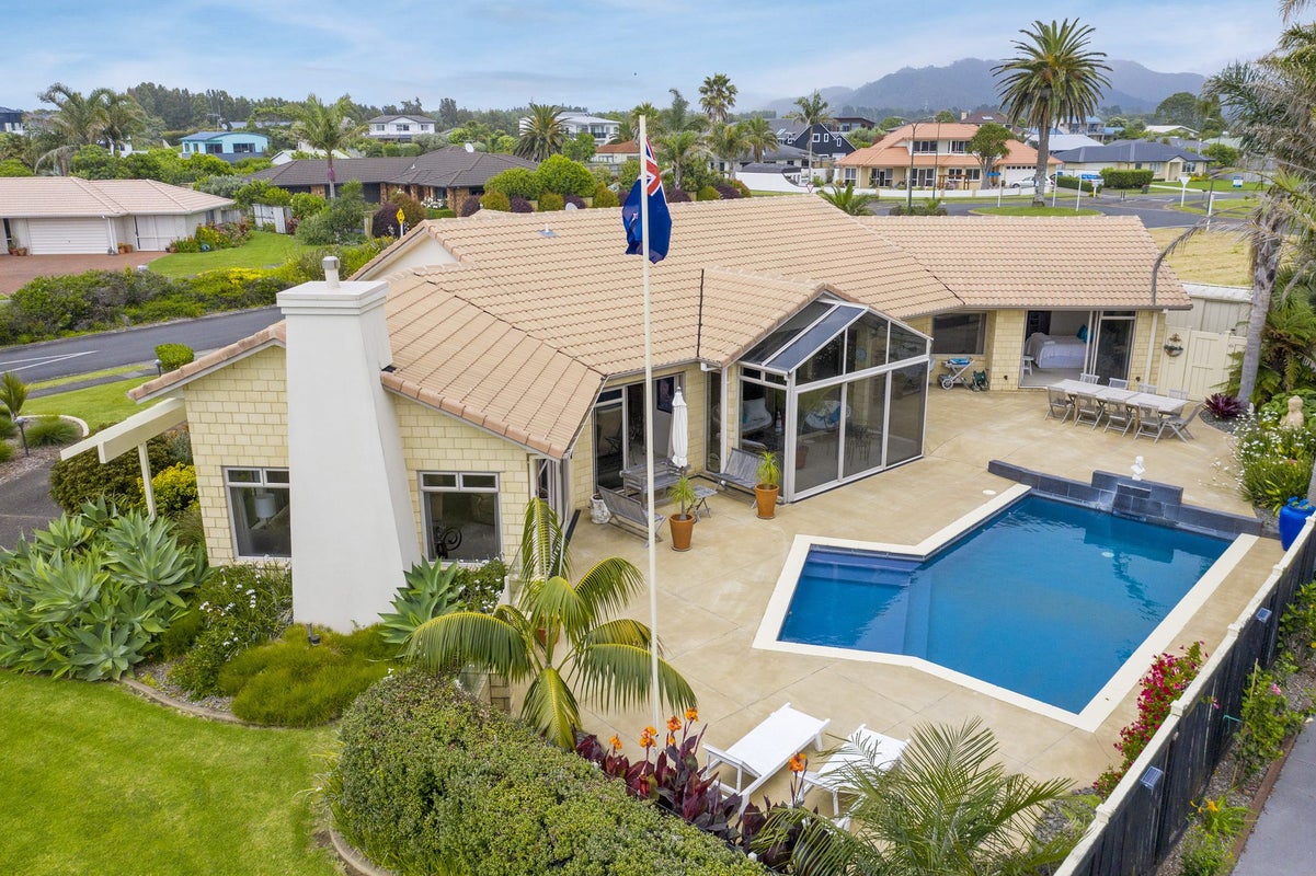 119 Koutunui Road, Athenree, Katikati - Carousel 2