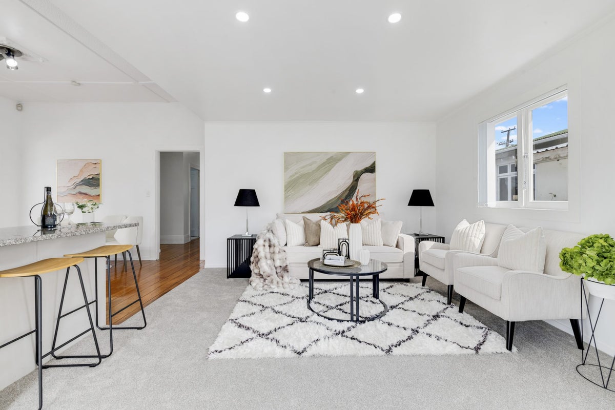 83 Hastie Avenue, Mangere Bridge, Auckland - Carousel 2