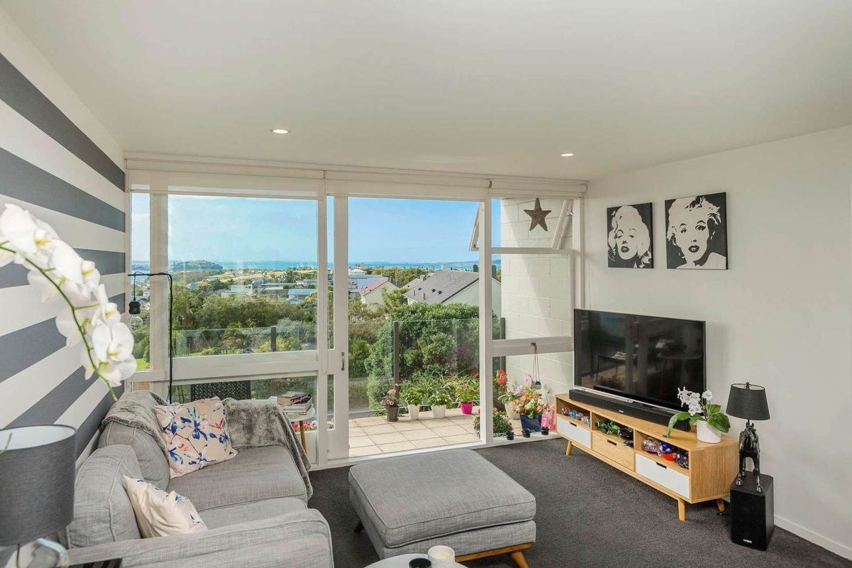 7/160 Kepa Road, Orakei, Auckland - Carousel 2