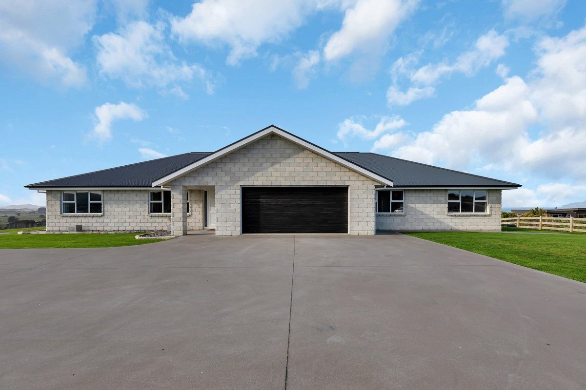 213 SANDFORD Road, Ruakaka, WHANGAREI - Carousel 38