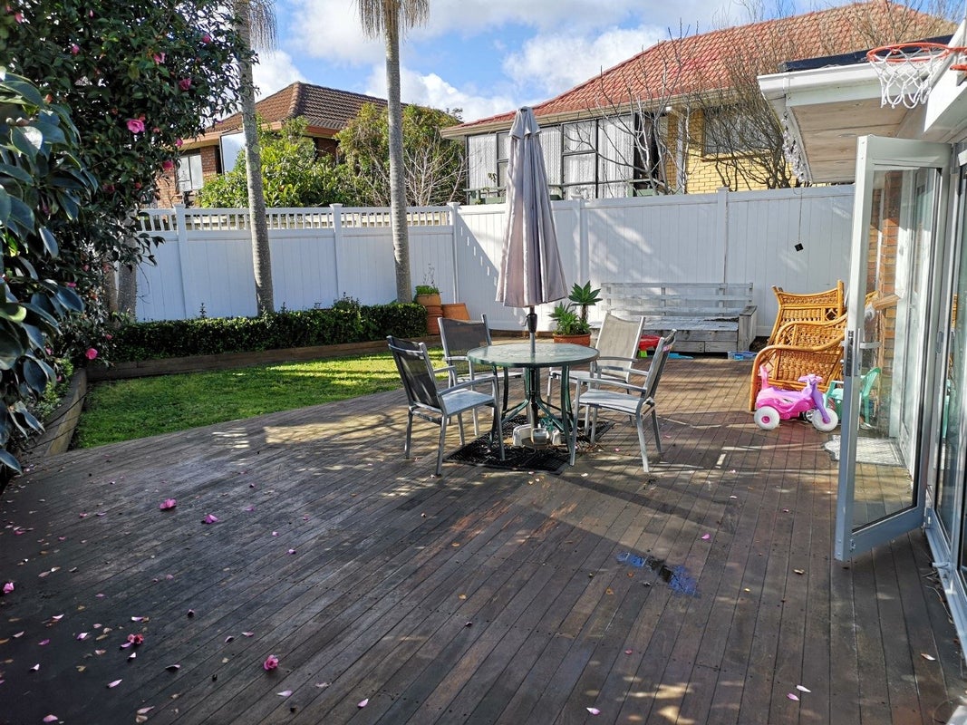 23 Glenmore Road, Sunnyhills, Auckland - Carousel 2