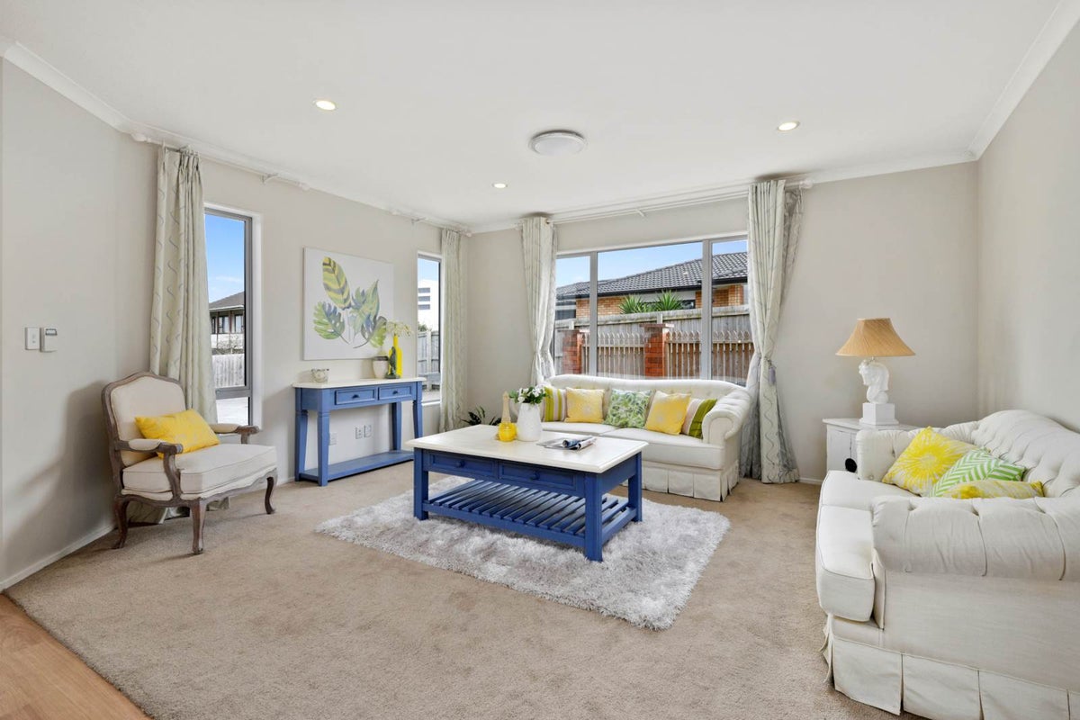 116C Royal Road, Massey, Auckland - Carousel 1
