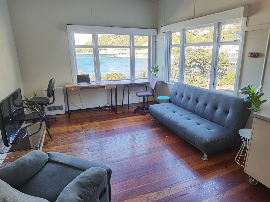 82 Evans Bay Parade, Roseneath, Wellington - Carousel 2