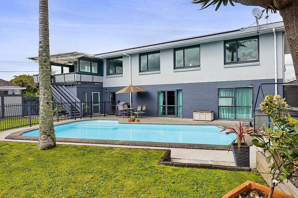 287 Carrington Street, Vogeltown, New Plymouth - Carousel 1