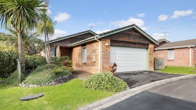 9 The Grove, Red Beach, Whangaparaoa - Carousel 1