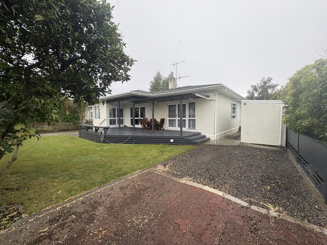 18A Hammond Road, Taradale, Napier - Carousel 1