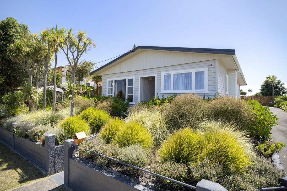 48 Toi Street, Otaki Beach, Otaki - Carousel 1