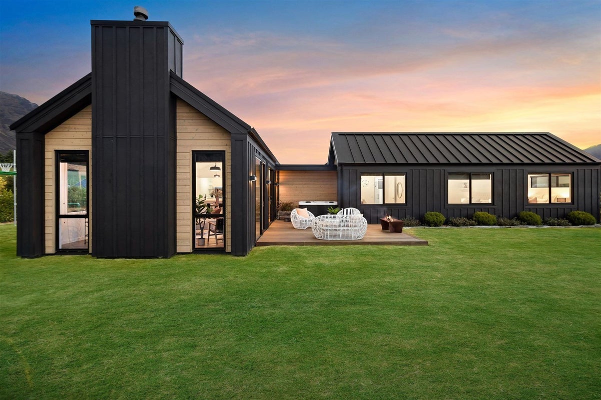 20 Jacks Point Rise, Jacks Point, Queenstown - Carousel 1
