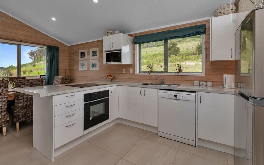 27 Bellevue Way, Whangarei - Carousel 1