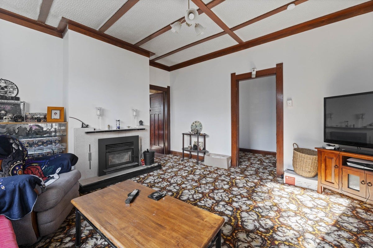 32 Bedford Street, Eltham, Eltham - Carousel 2