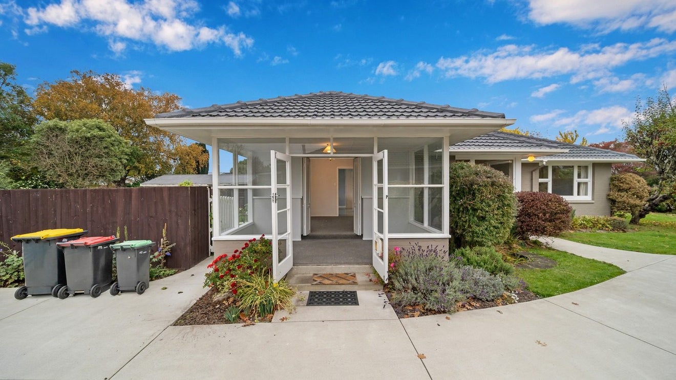 10 Burnside Crescent, Burnside, Christchurch - Carousel 13