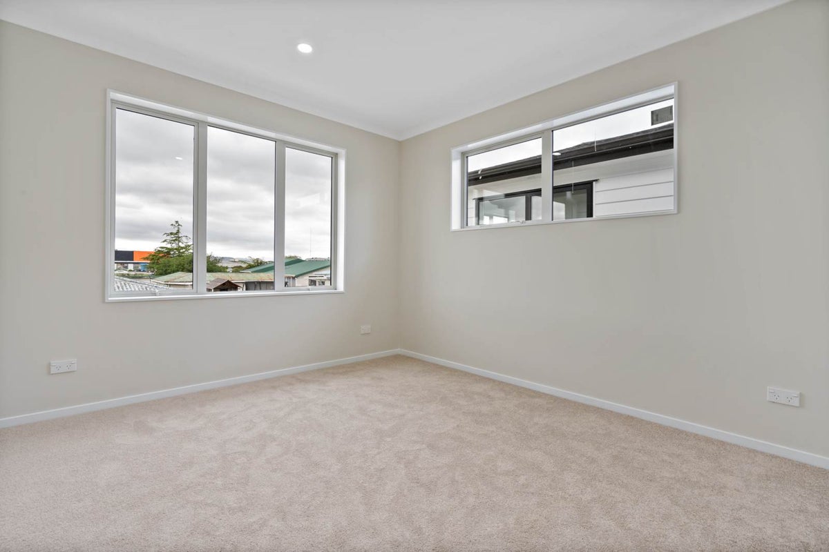 54D Takanini Road, Takanini, Auckland - Carousel 12