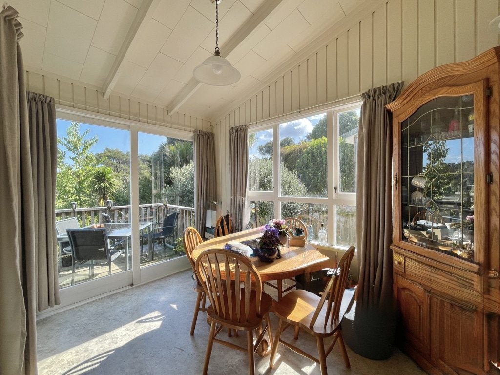 28 Warner Park Avenue, Laingholm, Auckland - Carousel 2