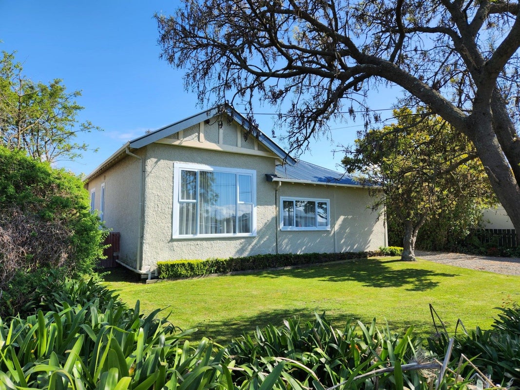 10 Lea Street, Oamaru North, Oamaru - Carousel 1