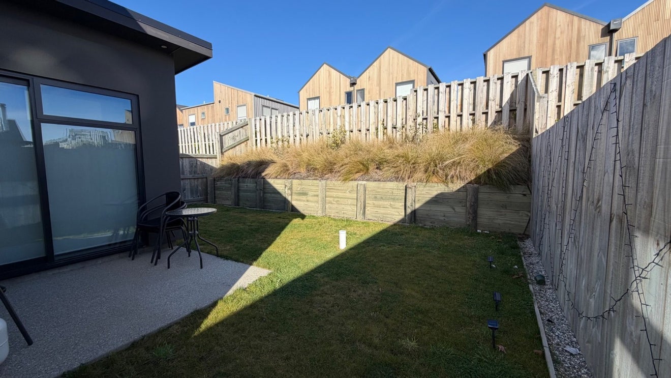 26 Cairnmuir Street, Wanaka - Carousel 14