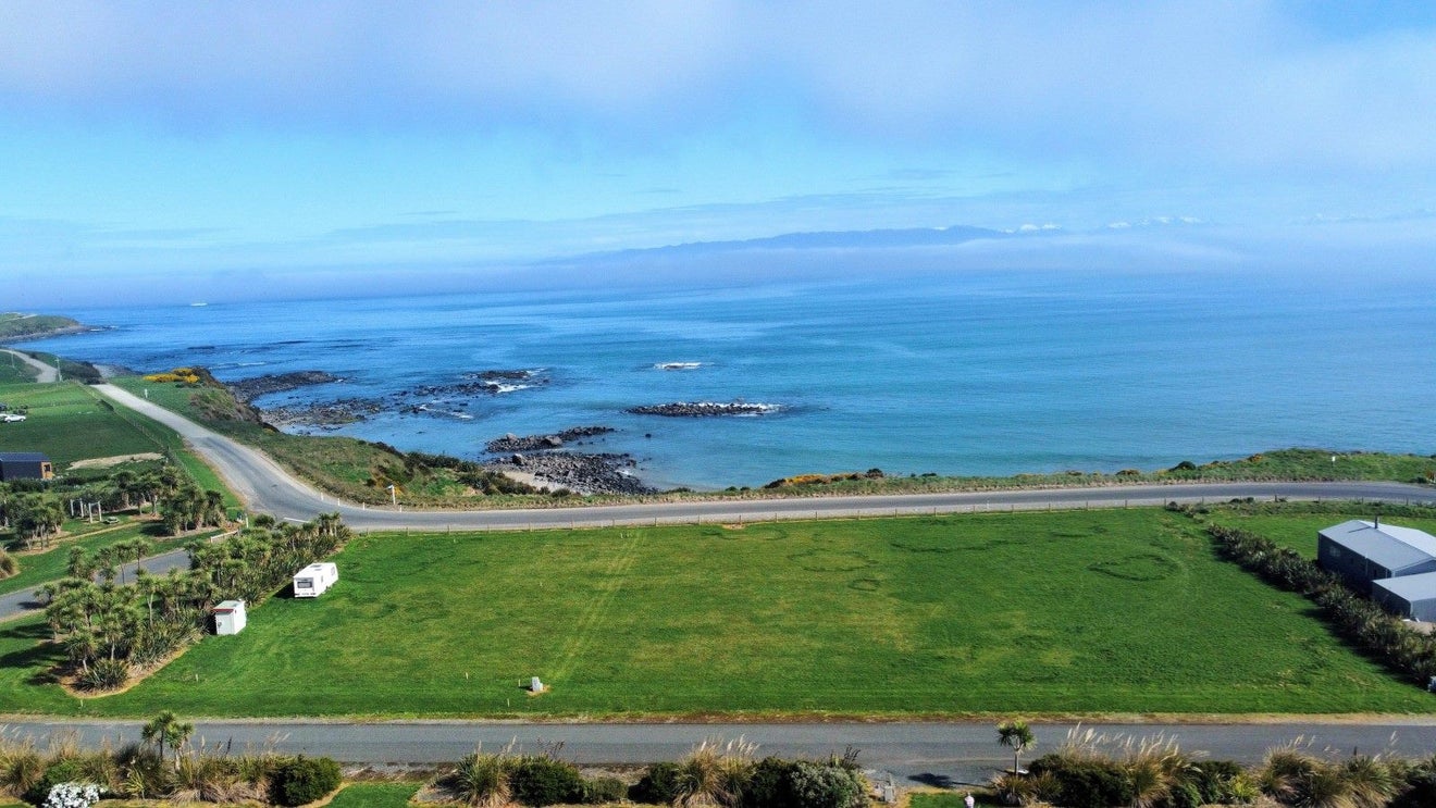 7 Tamatea Street, Pahia, Riverton/Aparima - Carousel 1