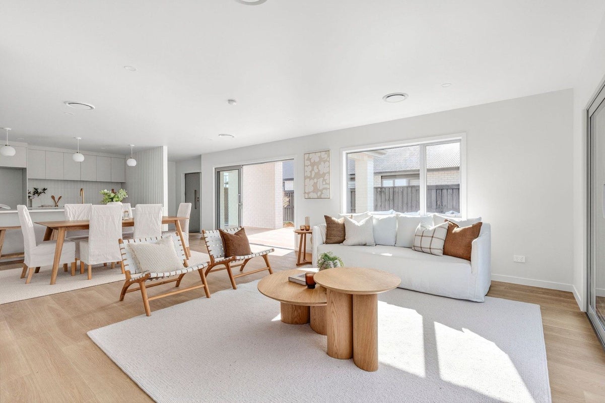 4 Whakahaumako Road, Leamington, Cambridge - Carousel 1