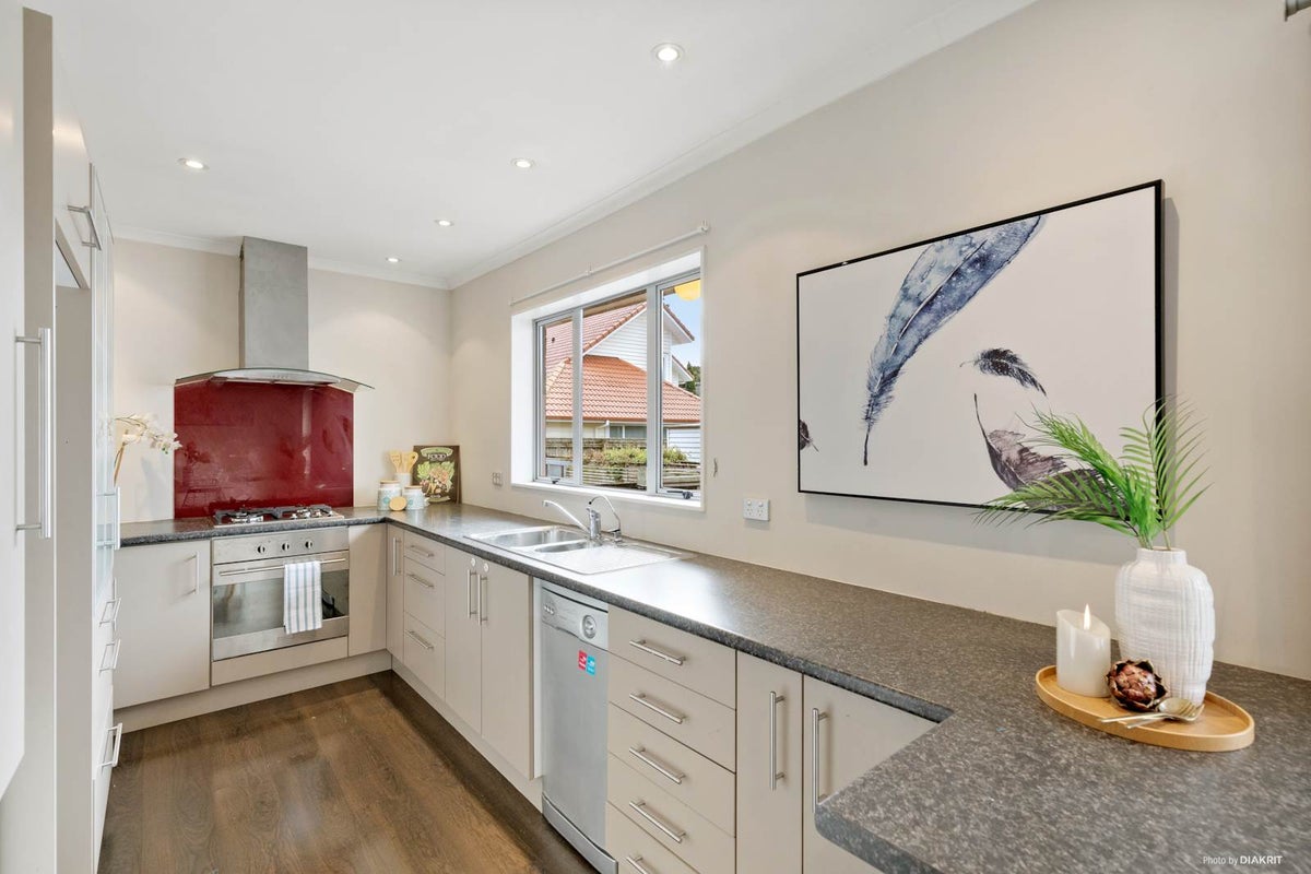1/35 Pah Road, Epsom, Auckland - Carousel 2