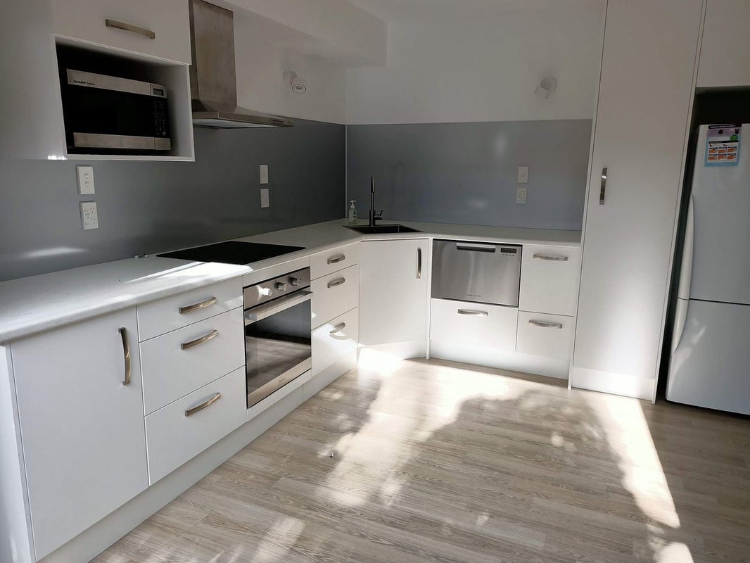 127 Welcome Bay Road, Welcome Bay, Tauranga - Carousel 1