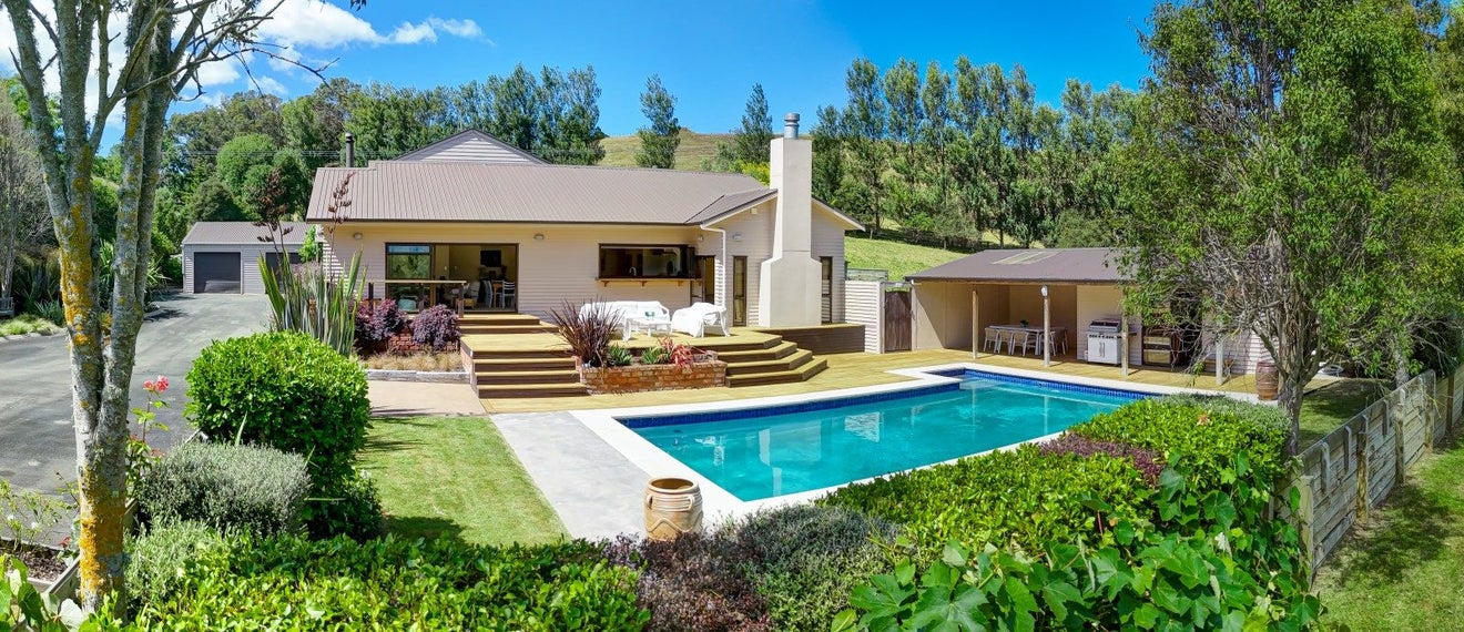 120 Union Line, Fordell, Whanganui - Carousel 1
