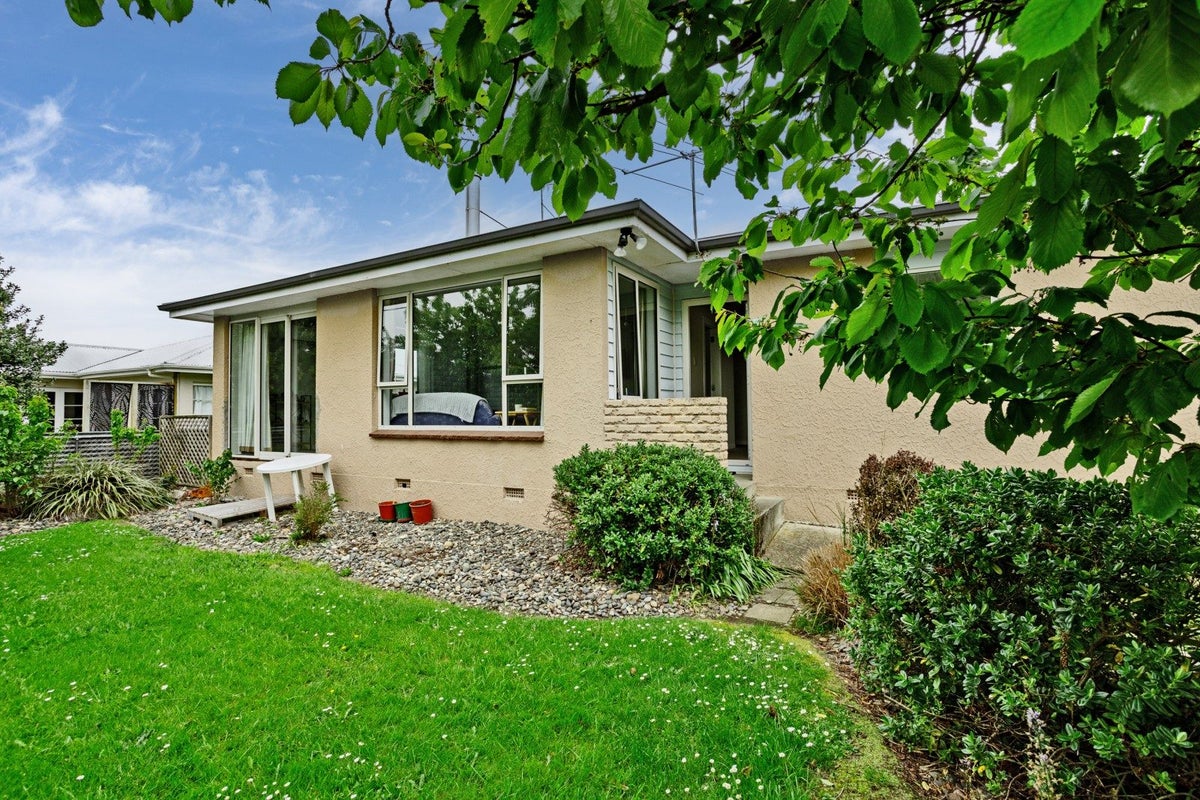 86 Stobo Street, Grasmere, Invercargill - Carousel 1