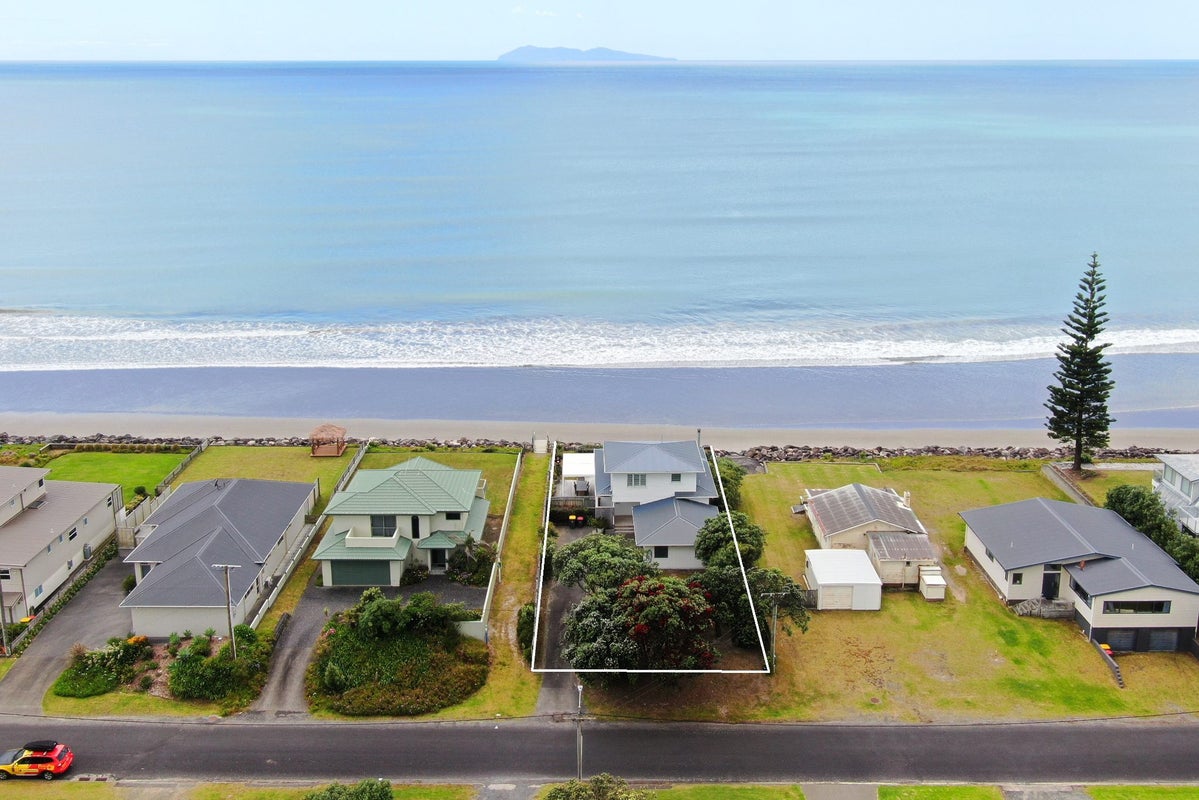 79 SHAW ROAD, Waihi Beach, Wahi - Carousel 1