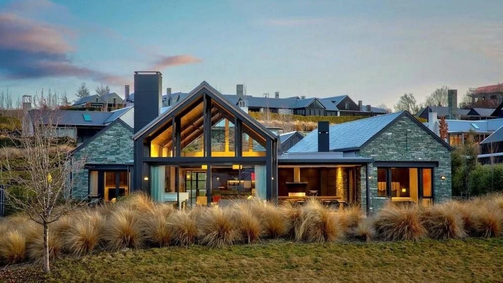 6 Dalgleish Lane, Queenstown - Carousel 1