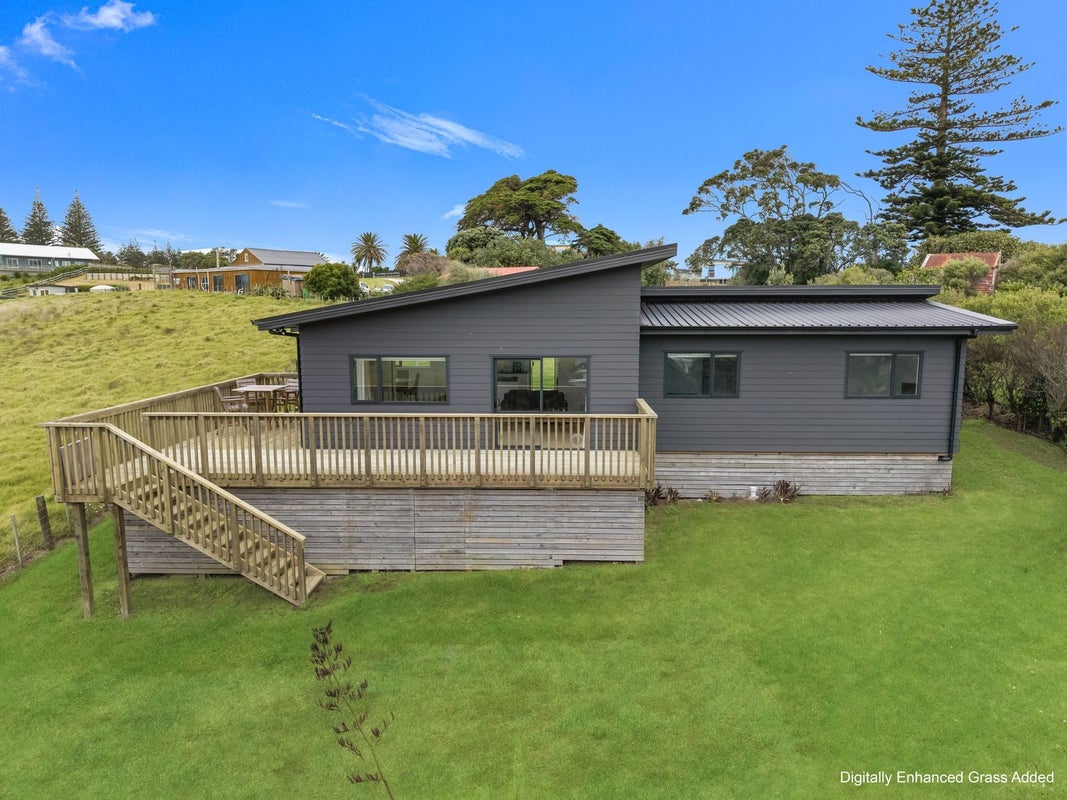 4 Gillespie Drive, Dargaville - Carousel 1